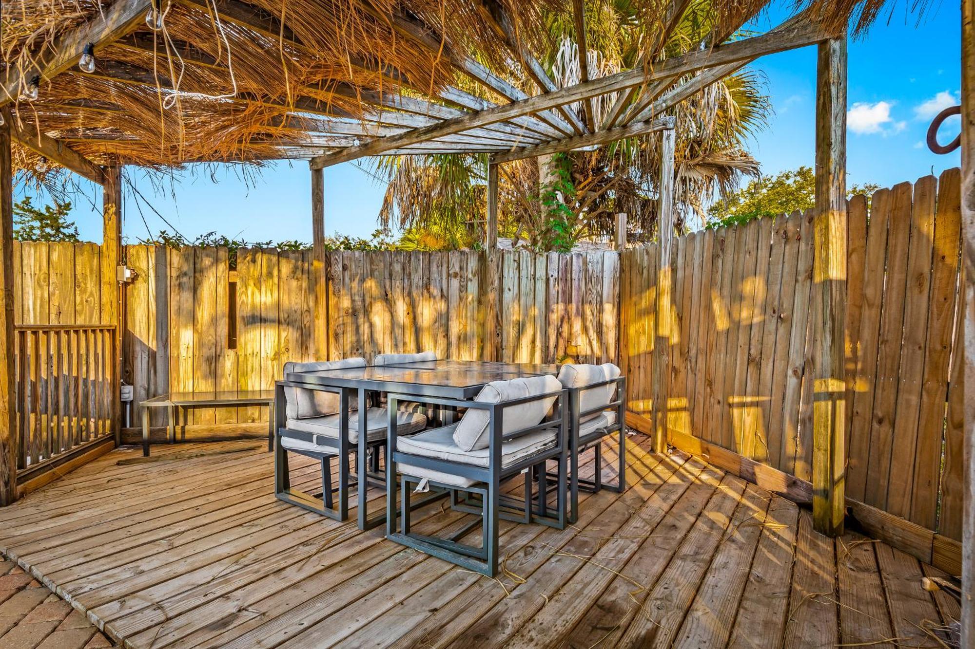 Coastal Villa W Amazing Courtyard - Splash Pad! Sarasota Ngoại thất bức ảnh