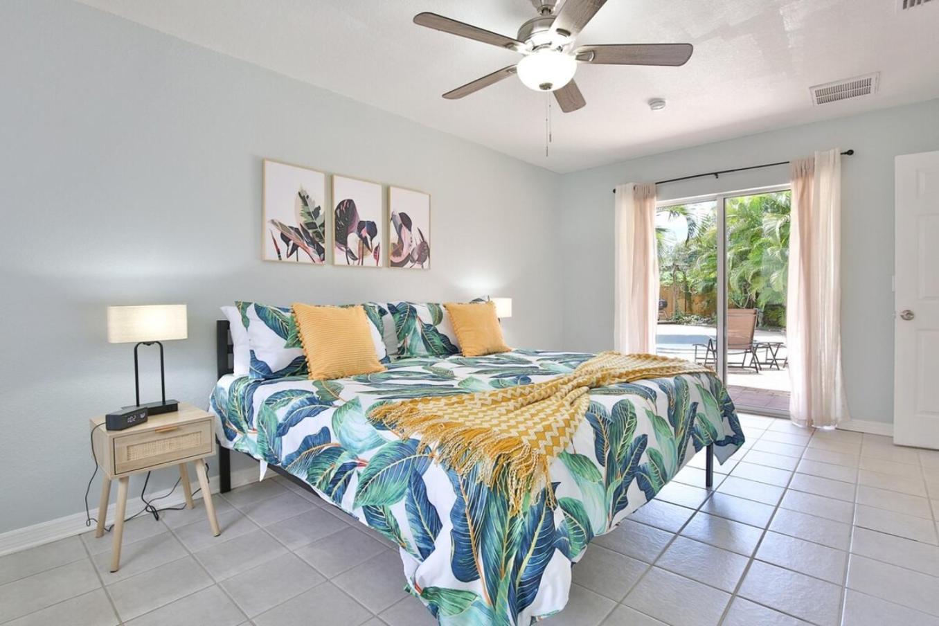 Coastal Villa W Amazing Courtyard - Splash Pad! Sarasota Ngoại thất bức ảnh